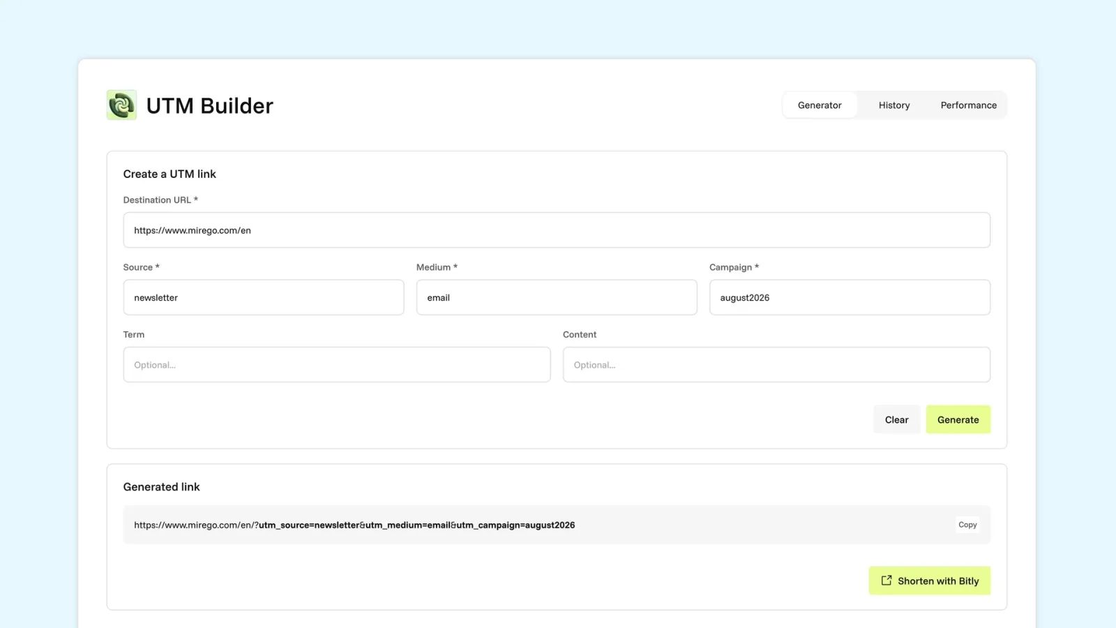 UTM Builder interface showing a UTM link generator with campaign parameters